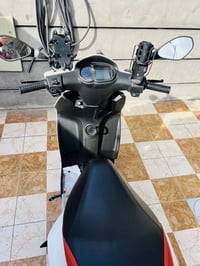 ابريليا إيطالي • 150سيسي • ٨٠٠٠كم