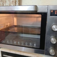 فرن نظيف • حرارة عالية • حجم كبير