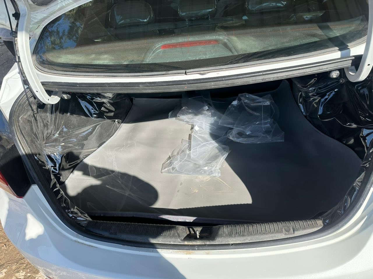 السلام عليكم النترا 2014 شكل ال 16 امريكي سياره جاهزه من كلشي من مكينه شادينه جديده السياره رقم بابل لسياره مال جناي سياره ضربته بنيد مبدل وشويه بالشاصي مليون اصبع وبيه مكانت صبخ بصيطه لا ضربه ولا تبديل ولا دواخل اني ابيع حزام بس هيه مو حزام مكينه 2000دوش جاهزه حداديه ومن كلشي مكاني بابل مركز المدينه معروضه ب 109 وبيه مجال اخوان ابيع حزام بس هيه مو حزام لا معجون ولا ضربات قويه ‭0781 913 8817‬
