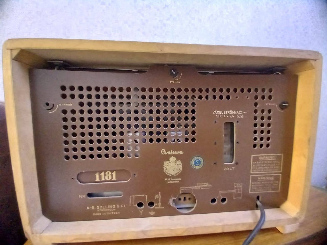 راديو سنتروم صناعه سويد بدون fm  الجهاز بي عطل  خيط مفصول السعر ١١٠ الف وبي مجال السعر 
توصيل متوفر


**إذا كنت صاحب هذا الإعلان وتريد حذفه لأي سبب، رجاءا أرسل رسالة إلى الدعم الفني**
