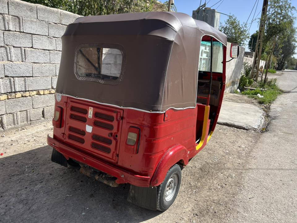 سلام عليكم تكتك موديل 2018 رقم ديالى نكليزي تحويل ثاني ويوم  تكتك خير من الله  تكتك مصبوغه عام بدون ضربه وبدون خياس  جملاغات الخلفيه بعدها ع بلاد تكتك نضيفه 
السعر 5 وبيها مجال قليل مو شراي لا تتصل رجاء 
مكاني ديالى بعقوبه الاستفسار ***********
