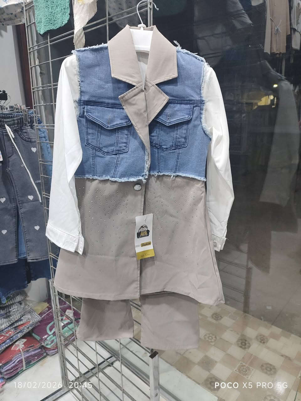 أهلا وسهلا بيكم
بمناسبة قدوم شهر رمضان الكريم عروض على كل ملابس الموجود داخل محل وتخفضات على كل قطع ملابس الاطفال و النسائية وبناتي محيره 
العنوان/حلة شارع كراغول مقابل مول أهل الخير نادر 
ازياء روما


**إذا كنت صاحب هذا الإعلان وتريد حذفه لأي سبب، رجاءا أرسل رسالة إلى الدعم الفني**