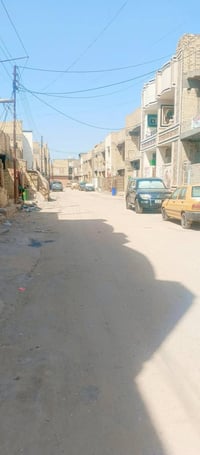 عندي بيت 150 متر   اربع غرف نوم استقبال وصالتين حمامات اثنين بناء2025 ...