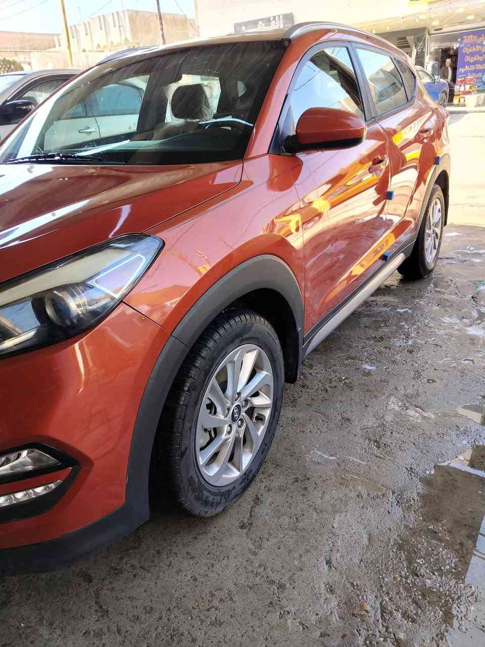 للبيع توكسان وارد امريكي 2017 بسمي لون مشمشي سيارة 🚗 ليبل ولا قطعه مبدله صبغ بنيد فقط اثر جراد مواصفات
كروز سرعه نظام منحدرات مانع انزلاق نظام ايكو نورمل مود درايف شاشه كامرة محرك 2400 جي دي ماشيه 93 الف كيلو متر  تخم تاير جديد سيارة 🚗 جاهزة مابيه نقص السعر 138 مجال قليل بغداد الدورة ***********
