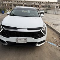 للبيع سبورتج لون ابيض خليجي ماشه 38 الف  جديده اي نقص مابيه مواصفات بص...