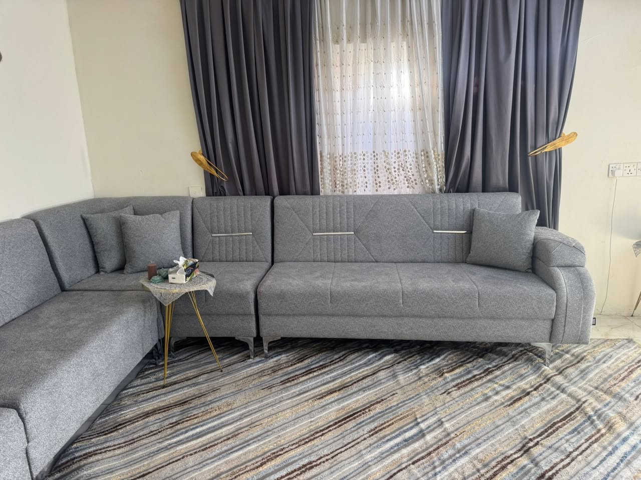 ديوان استعمال 20 يوم فقط كلش كلش جديد
السعر550 الف 
***********
