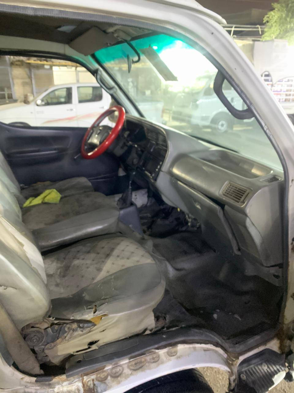 السلام عليكم سياره فتون موديل 2009 مكينه خير من الله كير اكسن دوشمه كامله كبل للشارع سياره خير من الله تحويل ثاني يوم سعره 30 وبيه مجال حق الجيه  مكاني بغداد شقق الحبيبيه عليه غرامه 800وهيه 300 ع مشتري الاتصال ع هذه الرقم ***********
