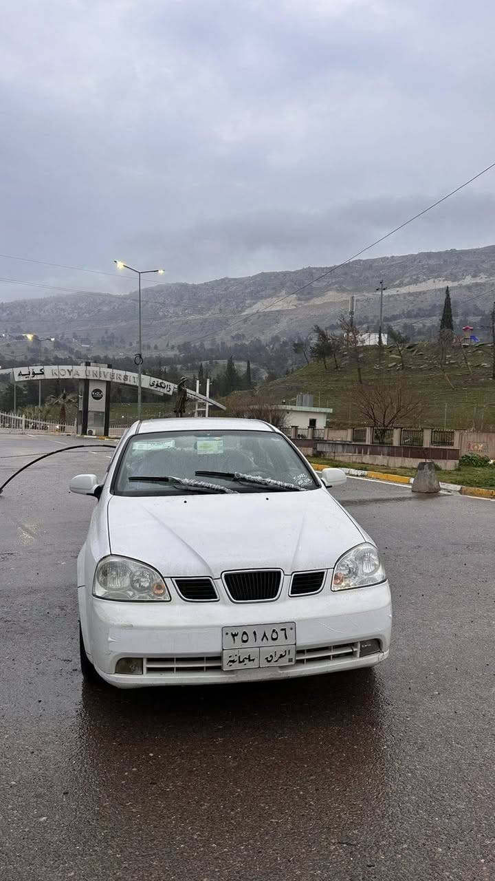 سڵاو هاوڕێیان هاتی نەوە بەو گوڵەجوانە بەس ماشالای دەوئ ڕەقەم سلێمانیە 2004رە بەس ماشا اللەی دەوئ 1پارچەی بۆیاخە کامل جوانکاری بۆکراوە یەک دینار مەسرەفی تیانیە 
گێروو مەکی نەی بەشەرتی 100فی تەر جرکەی تیانیە      
تێ بی نی پەیوەندی بەو ژمارەیەوە بکەن جوابی جاتو ماسن جەر نادەی نەوە
*********** كويسينجاك, أربيل
