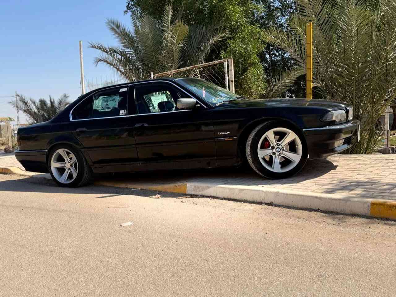السلام عليكم حبايب قلبي
BMWموديل 1994خفاش 

محدثه 2000بالكامل 

مصبوغه صبغ عاااام لجماليه اثر جراد وشخوط شرط لا حادث ولا كص كفااااله 

رقم اربيل تريد تحويل جاهز تريد وكاله جاهز 

مكينه 8/730اصل 

كير محرك كفاااااااله عامه 

سياره خير من الله كل نقص مابيه 

تخم تاير البارحه شاده شرط 

منضومه زنون بالكامل 

رماش لايت نهاري 

بلوجكتر زنون 

غرفه بالكامل جديده 

مكان السياره ديوانيه مركز المدينه 

السعر 65 وبيه مجال وخادم لطيبين 

متوفر خط وات ساب 

***********
