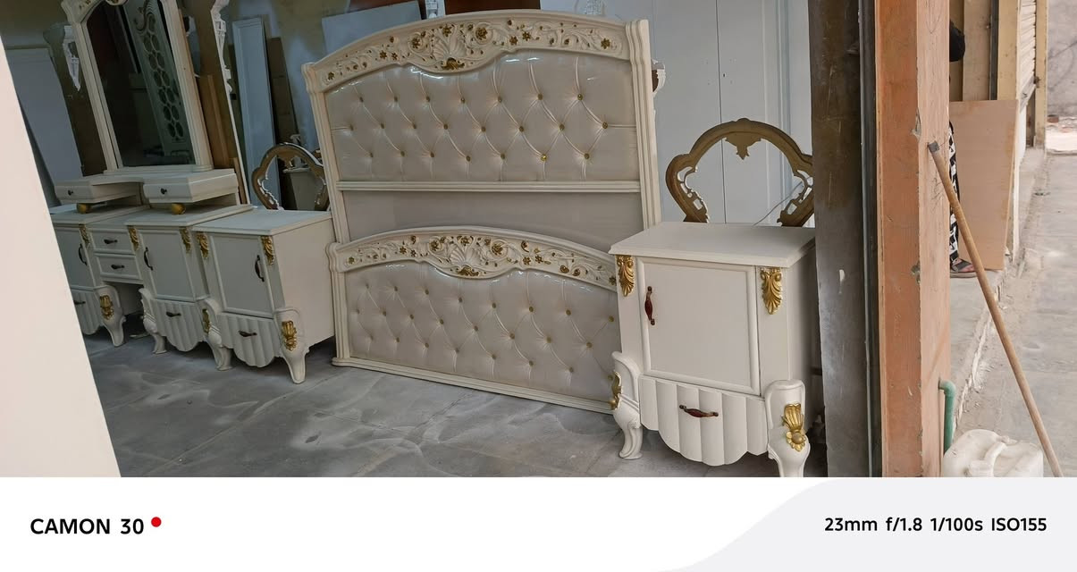 غرفه مدرعه شغل ثكيل درجه اولى استخدام قليل أخت الجديد مفصلها راعيها ب  4 ملايين شغل عراقي وتصميم تركي رجلين زان تاج زان داخل وخارج صاج  ضهر جرجوبه دفن شد براغي الياخذهه خل يكول جديد مو مستخدم فقط عن الحلال والحرام اكلك مستخدم للاستفسار أكثر واتساب ***********
