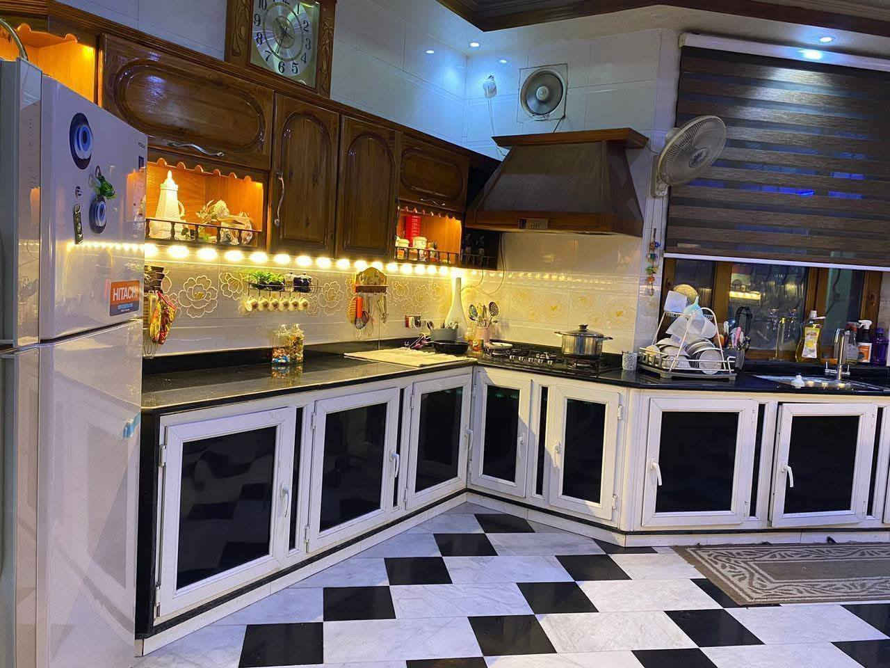 _فرصة استثمارية تجارية راقية جدا .....
بيت للبيع ٣١٢متر vip على الشارع العام التجاري /حي الجامعة
تفاصيل اكثر الاتصال او مراجعة مكتبنا....
***********
