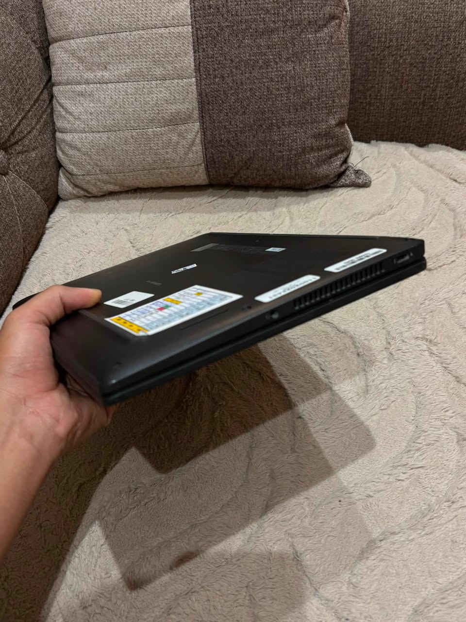 السلام عليكم لابتوب للبيع
كوراي 7 جيل11 فئه G7 
رامات 16 DDR4
الهارد 256SSD 
شاحن تايبسي سريع 
لابتوب شبه جديد مكاني بغداد موجود توصيل 
السعر : 450 ألف 
***********
