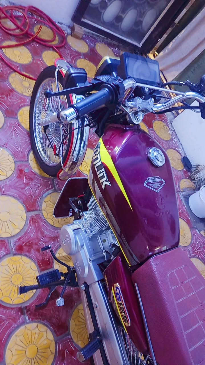 سلام عليكم دراجه نضافه عامه مكفواله من كلشي اوراق سكنر الرقم الهاتف ***********
