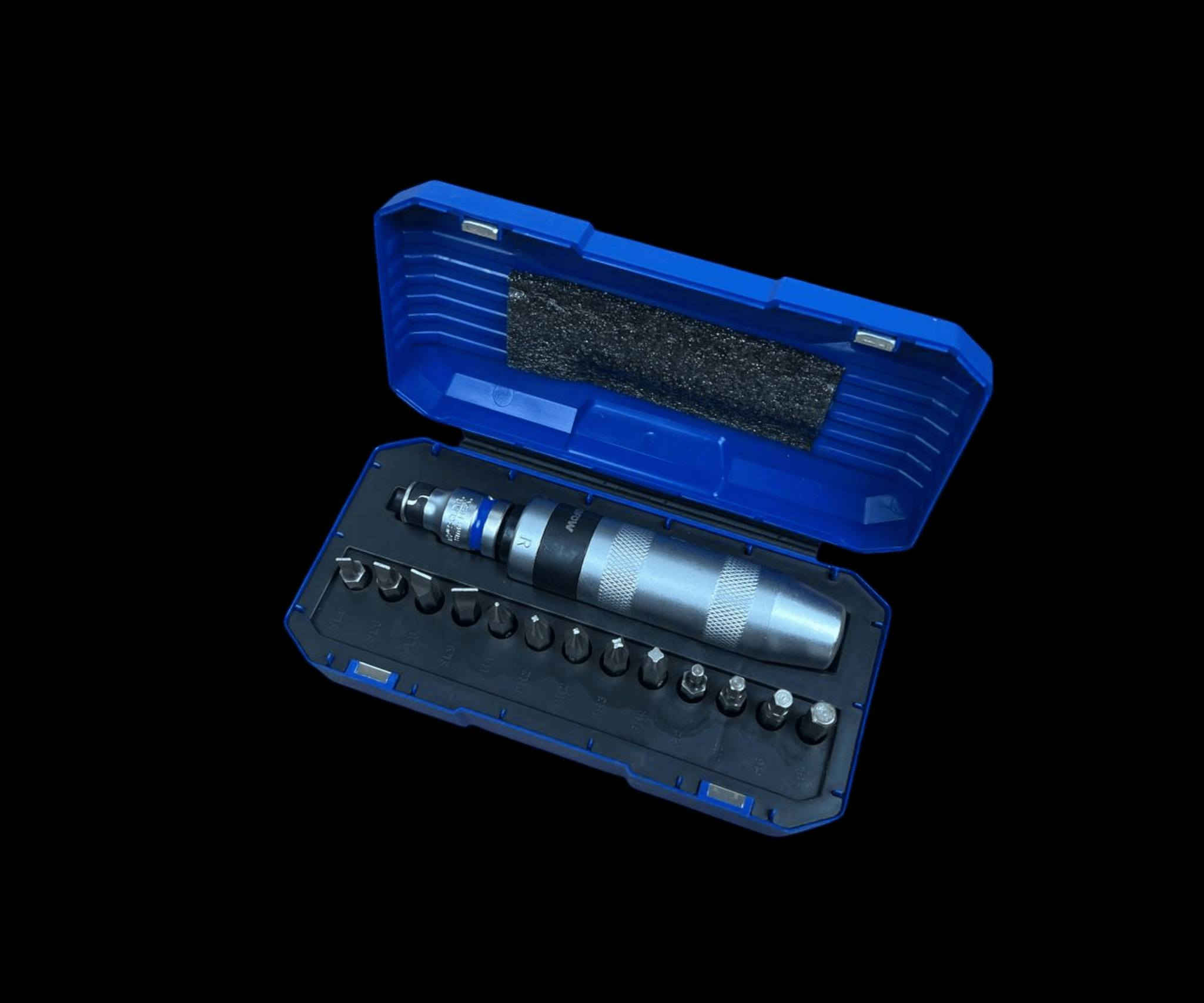 طقم مفك صدمات معدني ثقيل 13 قطعة من WADFOW

الاستخدامات

مخصصة لفك وشد البراغي الصدئة أو العالقة بقوة.

مثالية للاستخدام في الورش الصناعية، وصيانة السيارات، والأعمال الميكانيكية الثقيلة.

يمكن استخدامها مع المطرقة لتوليد عزم دوران قوي دون تلف البرغي.

مناسبة للاستخدام المنزلي والمهني على حد سواء.

المميزات

تصميم معدني قوي بالكامل لتحمل الصدمات والاستخدام الطويل.

مقبض مانع للانزلاق يمنح تحكمًا أفضل أثناء الطرق.

آلية عكس الاتجاه (يمينيسار) لتسهيل الفك والربط.

رؤوس متعددة من نوع PH وSL وHEX لتغطية مختلف الاحتياجات.

مصنوعة من فولاذ عالي الكربون CR-V المقاوم للتآكل والصدأ.

تأتي داخل صندوق بلاستيكي متين يسهل حملها وتخزينها بأمان.

محتويات الصندوق

1 مفك صدمات معدني ثقيل.

12 رأس تبديل متنوعة تشمل:

- رؤوس مستقيمة (SL5، SL6، SL8، SL9).
- رؤوس فيليبس (PH1، PH2، PH3، PH4).
- رؤوس سداسية (H2، H4، H6، H8).

علبة تخزين بلاستيكية صلبة.

الملاحظات

الأداة تعمل عند الطرق بالمطرقة على المقبض لتوليد عزم دوران فوري.

مناسبة للتعامل مع البراغي العالقة أو المتضررة.

ينصح باستخدامها مع مطرقة معدنية لتحقيق أفضل أداء.

قياس العلبة: الطول 20 سم × العرض 10 سم × الارتفاع 5 سم.سعر 20


**إذا كنت صاحب هذا الإعلان وتريد حذفه لأي سبب، رجاءا أرسل رسالة إلى الدعم الفني**