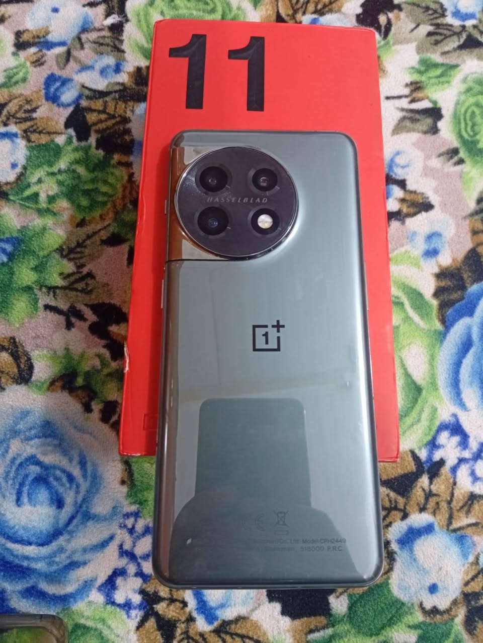 OnePlus 11 5G ذاكره 256 الرام 16 + 4 ببجي 120 كله شغال فقط فتره بالكلاس وهاي النقطه الق ما مؤثر ابد شراي اتصال فقط او واتساب***********
