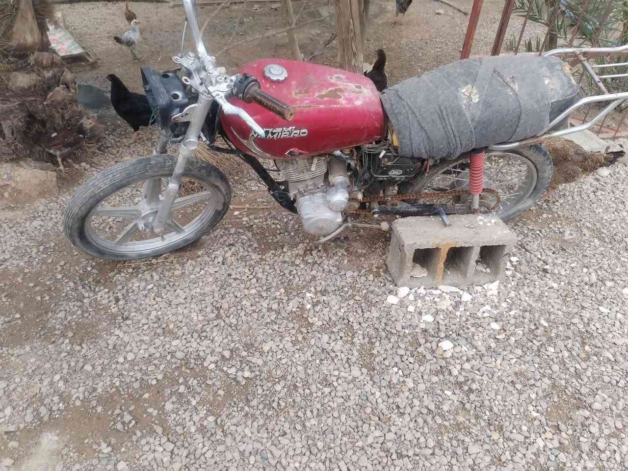 ماطور للبيع محرك شغال درجه اولئ ابيع هل موجود سعره 100 الف الماطور كلشي مابي شغال شراي اتصل عل رقم ***********
