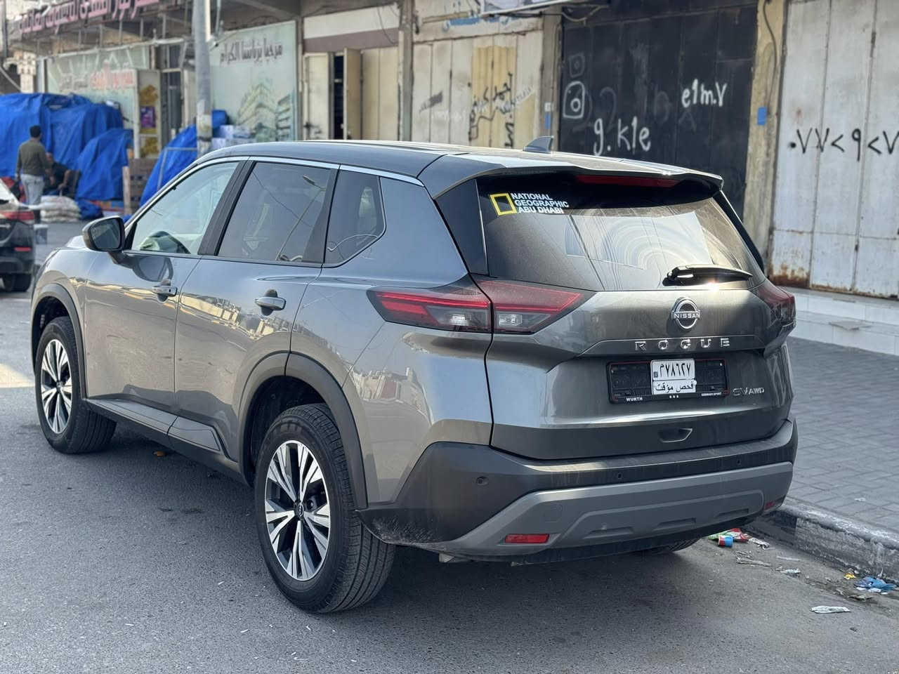 يالله 
إسلام عليكم 
نيسان روج ٢٠٢٣ 
بدون رقم منفيس بسمي 
حادثه مثل ما واضح بلصور وبيهه كتاب فحص 
ماشيه ٤٠ 
السعر ١٢٠ 
مكاني البصره القبله 
***********
