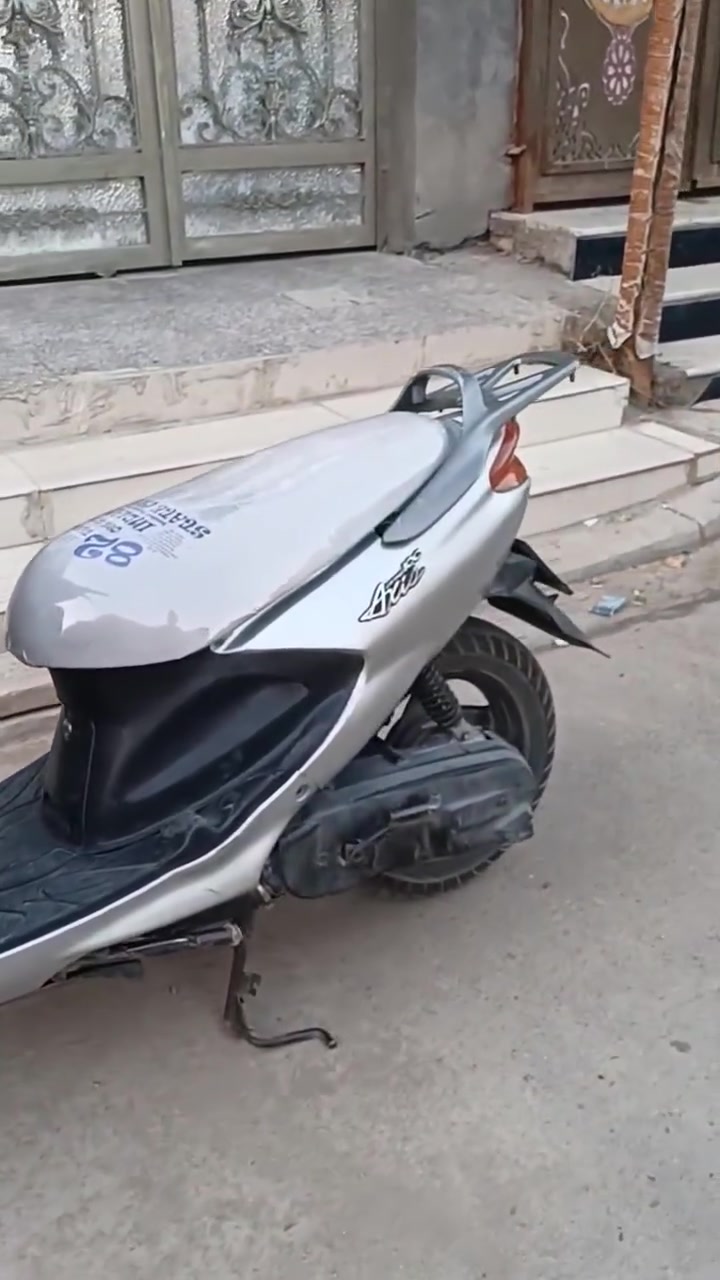 دراجه اكزز للبيع نضيفه كلش كدام عينكم دراجه ما مفتوحه دراجه برغي ما مفتوح بيها شرط الفحص مكان ناصريه مركز ***********
