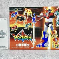 لمحبي الذكريات والقطع الجميله والنادرة فولترون  متوفر لدينا للبيع يوجد...