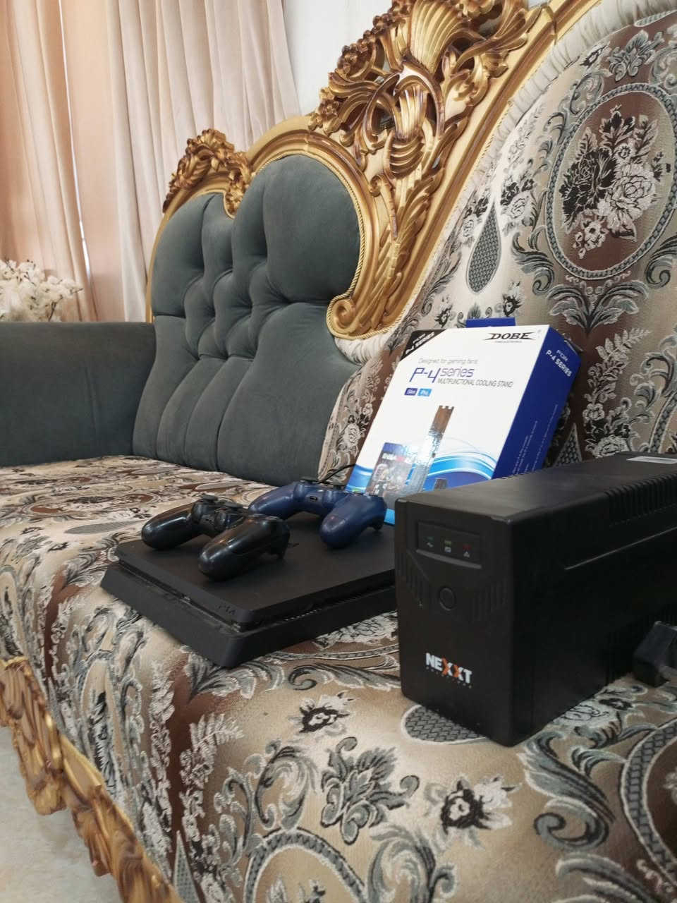 ابلي 4البيع ابلي نضيف.                                               
جدأ مستعمل شي قليل
ابلي ويا مبرد ويا يوبيئس
السعر 375 وبي مجال الرقم
***********
