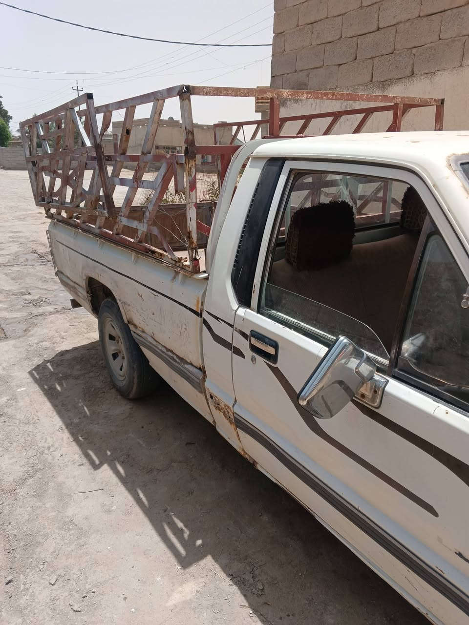 سلام عليكم
سياره مسبوشي البيع بيه فطر بشاصي  شاصي مصلح اتصل على الرقم ***********رقمه مثنئ السعر 25وبيه مجال
