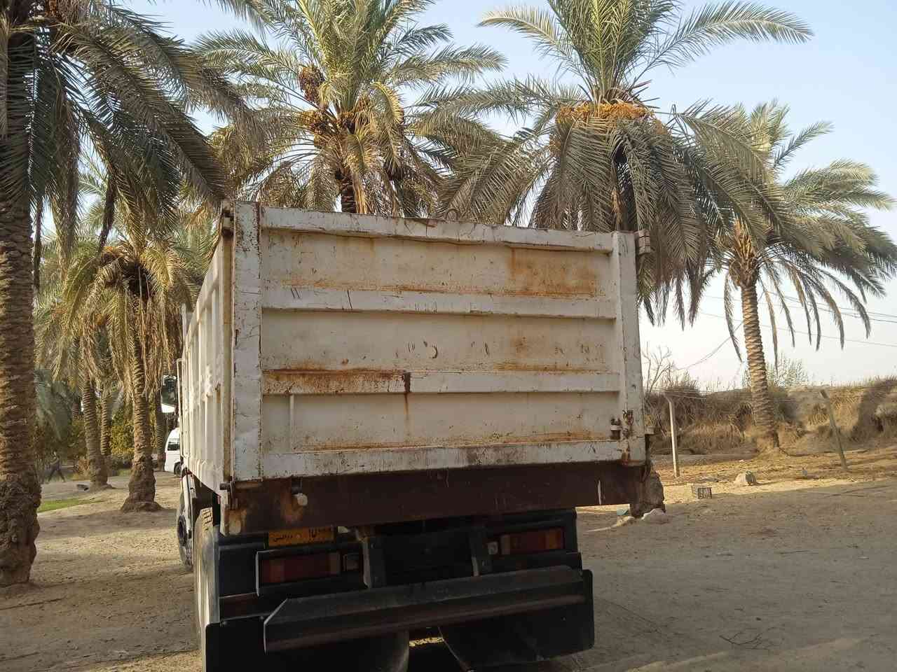 السلام عليكم سكانيه البيع سياره مكفوله من شاصي ومحرك وكير  وكسل سياره جاهزه الستفسار على رقم***********
