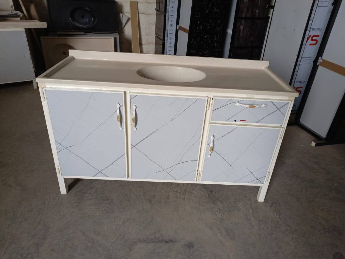 سنك  متر ونص
السعر 150

توصيل مجاني بغداد 

اطراف 10
يوجد توصيل للمحافظات 
2
للحجز مراسله واتساب 
***********
