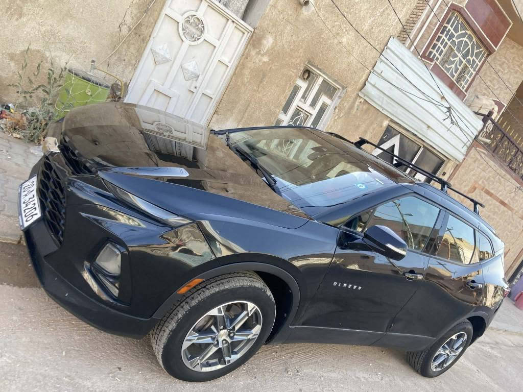 للبيع شوفرليت بلايزر موديل 2023 فئه RS رقم انكليزي نجف
حجم المحرك V6 سلندر 3600
مواصفاته فول عده البنوراما
 ضربته  البنيد  وجاملغ فقط مواصفات
 5 كامرات محيطيه 360
بصمه تشغيل.. 5 بصمه أبواب.. وتشغيل عن بعد
رادار امامي.. مانع تصادم
نقاط عمياء.. تحديد المسار
شاحن وايرلس.. جنطه كهرباء
مقاعدجلدكهرباء.خزن ميموري
مقاعد تدفئه تبريد
ستيرن كهرباء
تبريد قطعتين
سستم صوت متكامل
سعر154وبيه مجال
مكاني نجف رقم*********** النجف, العراق

