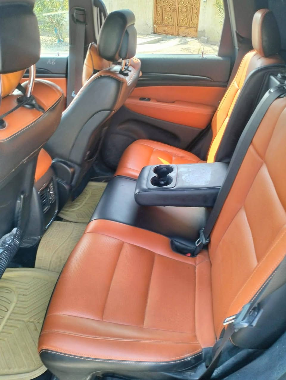 السلام عليكم جيب موديل 2020
وارد امريكي  
مبدل قطعتين جاملغ وبنيد
 سياره نظيفه حيل محرك وكير كفاله 
 تخم تاير تبريد ثلج
 محرك 6سلندر 
 تشغيل عن بعد مري قلاب كشنات تبريد كشنات جلد شفتات ستيرن منظومه زنون
 سياره بدون حادث بلعراق  
السعر 210
واتساب.   ‭0 775 879 6484
البصرة
