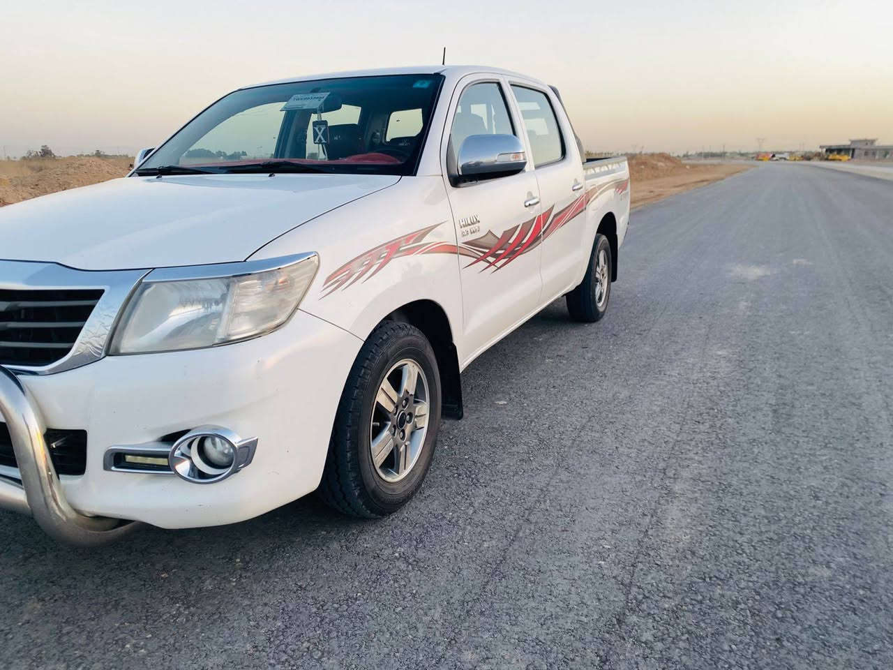 سلام عليكم
للبيع بيكم  تيوته موديل 2014 رقم بغداد نكليزي سياره مكفوله كفاله عامه ماناغصه برغي سياره مال بيت مكان سياره بغداد التاجي  ،ستفسار اتصل*********** و***********
