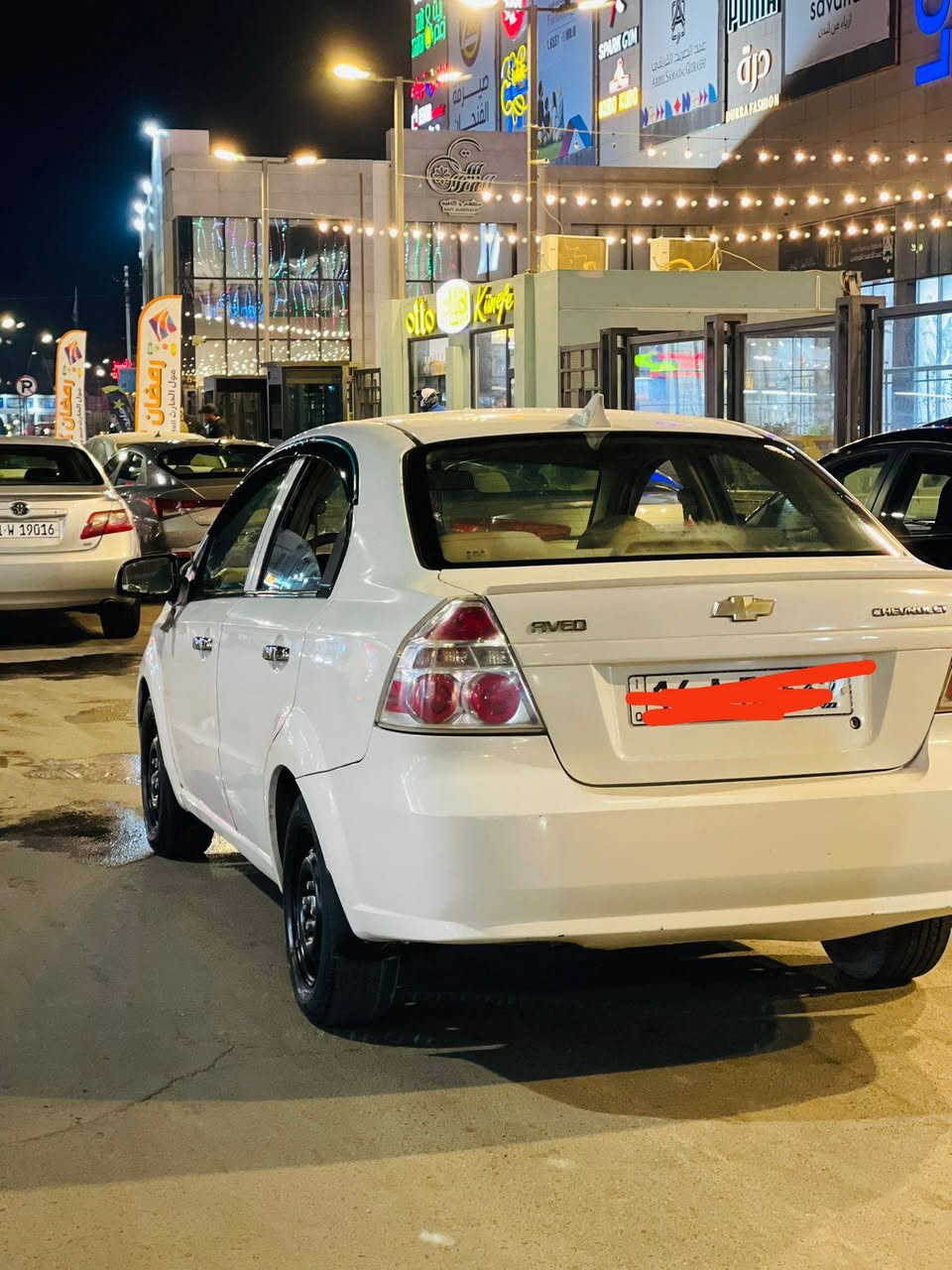 السلام عليكم سيارة للبيع 2010موديل افيو خليجي مفتوح مكينه 1400مكاني كربلاء رقمي *********** مامتواجد ع نت خابرني وتدلل
