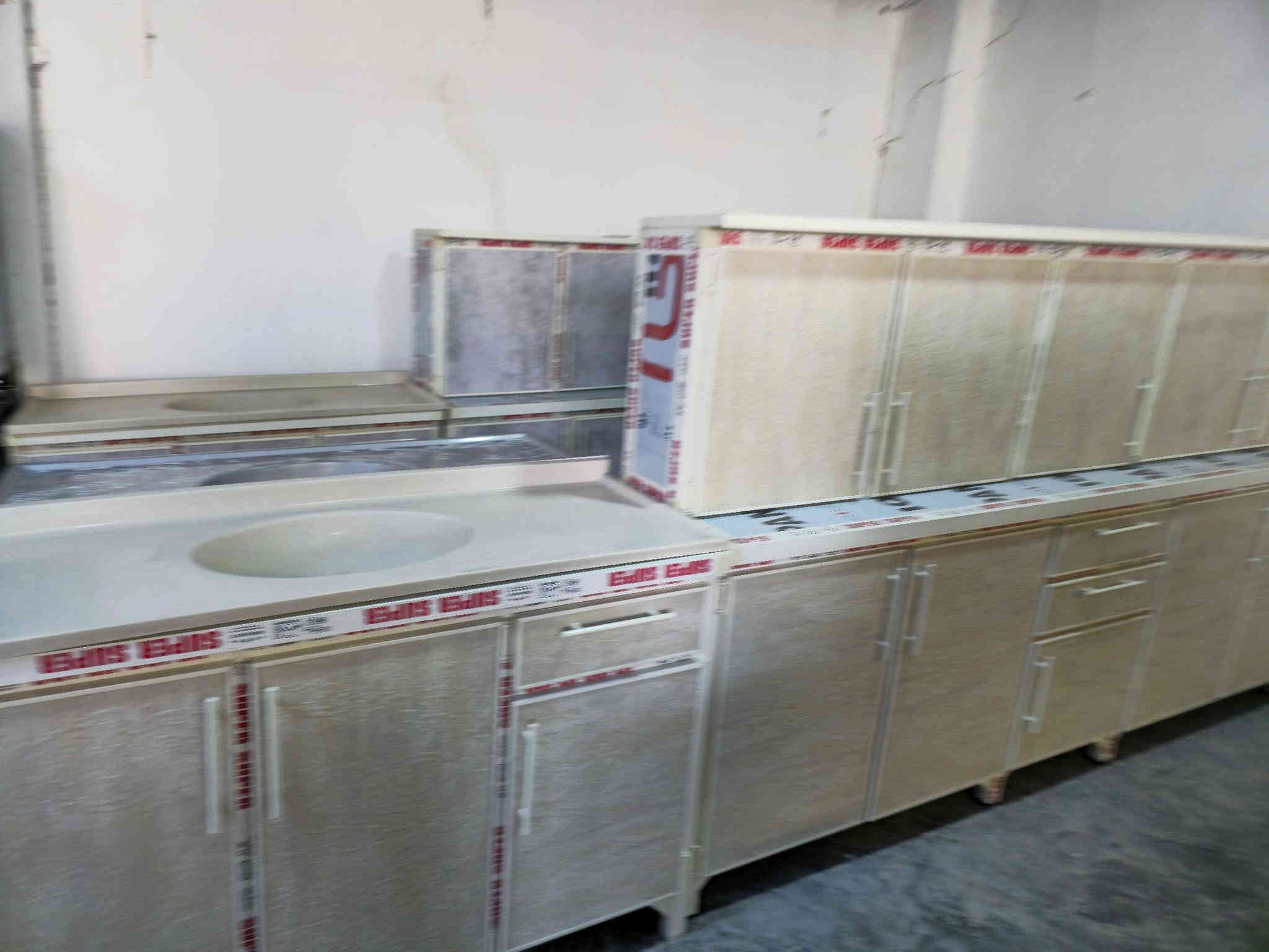 مزاد الهارونية للاثاث الجديد والمستعمل (تبديل الكاونترات)
توفر كاونترات قياس متر ونص و المترين والمترين ونص توفر كناتير غسالات مسواك جديد
***********
