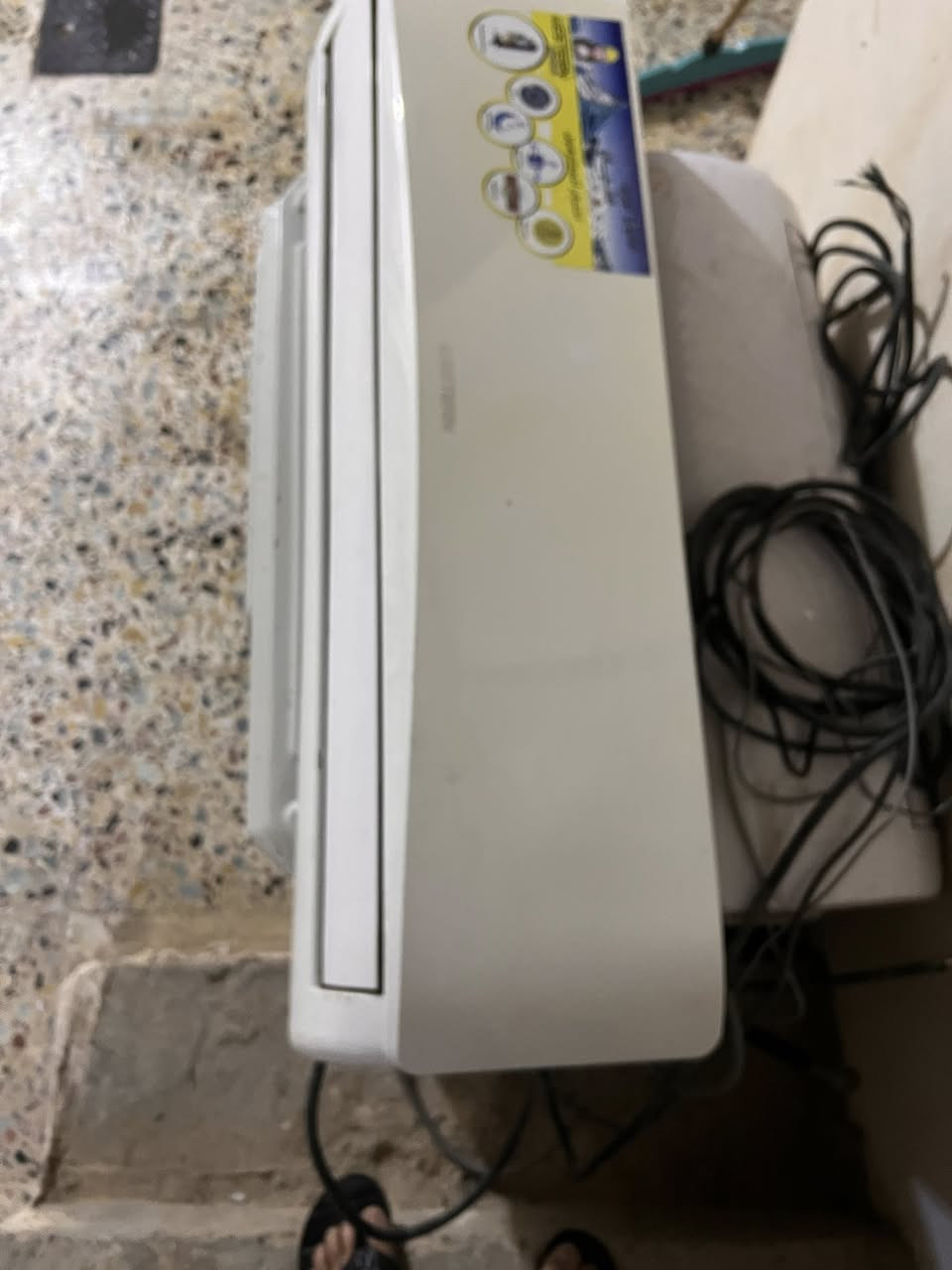 #مكلف_بالنشر
سبلت ٢ طن للبيع شغال 
إكس بوكس 360
مهكر 
بي 593 لعبه
ميز حطاطة مكتبي
غراض باله متنوعة
للاستفسار 
***********
***********
