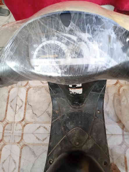 سلام عليكم شباب دراجه رياضي اوراق ما مفتوحه لبيع دراجه نضيفه خرسه العنوان ميسان السعر 250بيها مجال ***********مفتوح واتساب
