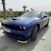 دوج جالنجر موديل 2023  فور ويل فور ويل    لون مميز السيارة بدون ايرباگ...