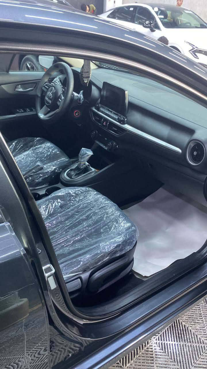 السلام عليكم
                        فورتي 2019
امريكي ..
محرك 20. 
كيرتوماتيك ..
نص فول ..

تحكمات ..
3 انضمه قياد .. 
بدون صبغ .. 
بدون تعديل ..
رقم الشاصي بالمنشور ..
مكان السياره موصل ..
3kpf24ad3ke004650
حي الشفاء ..
سنويه 2030..
هزه جديد ..
سعر151$.. 
*********** وتساب 
مكلف بالنشر ../ 
لا تبعث  طلب صداقه 
الطبات عندي مقبطه ادخل خاص
../ كل السيارات انزلها ستوري ../
