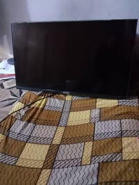 غسالة ملابس • شاشة شارب ٣٢ • بدون نت