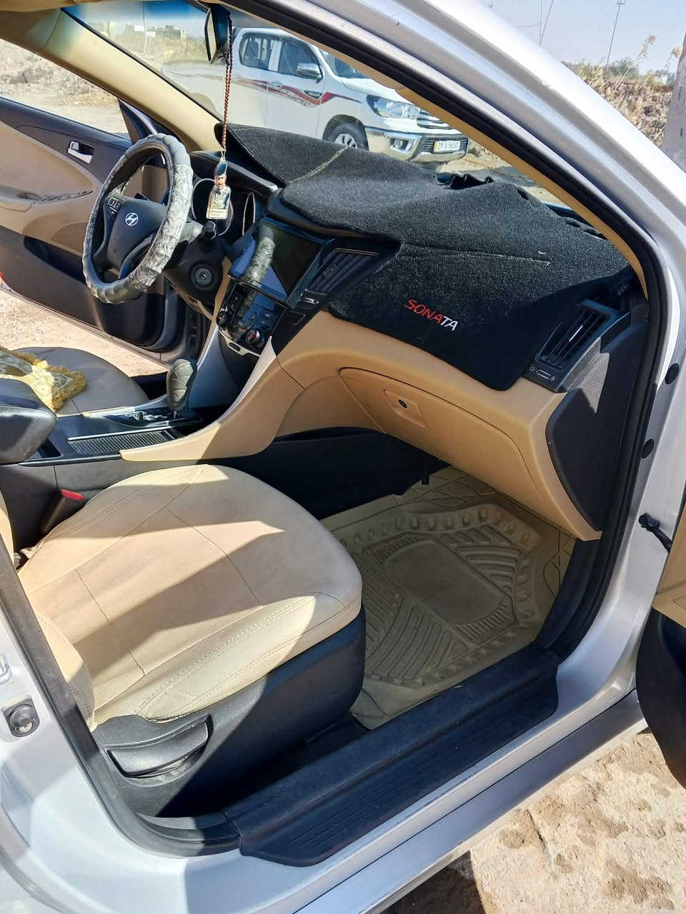 السلام عليكم ورحمة
سونااتا 2011 مكفول خليجي سونار موجود  لل استفسار اتصل ***********
