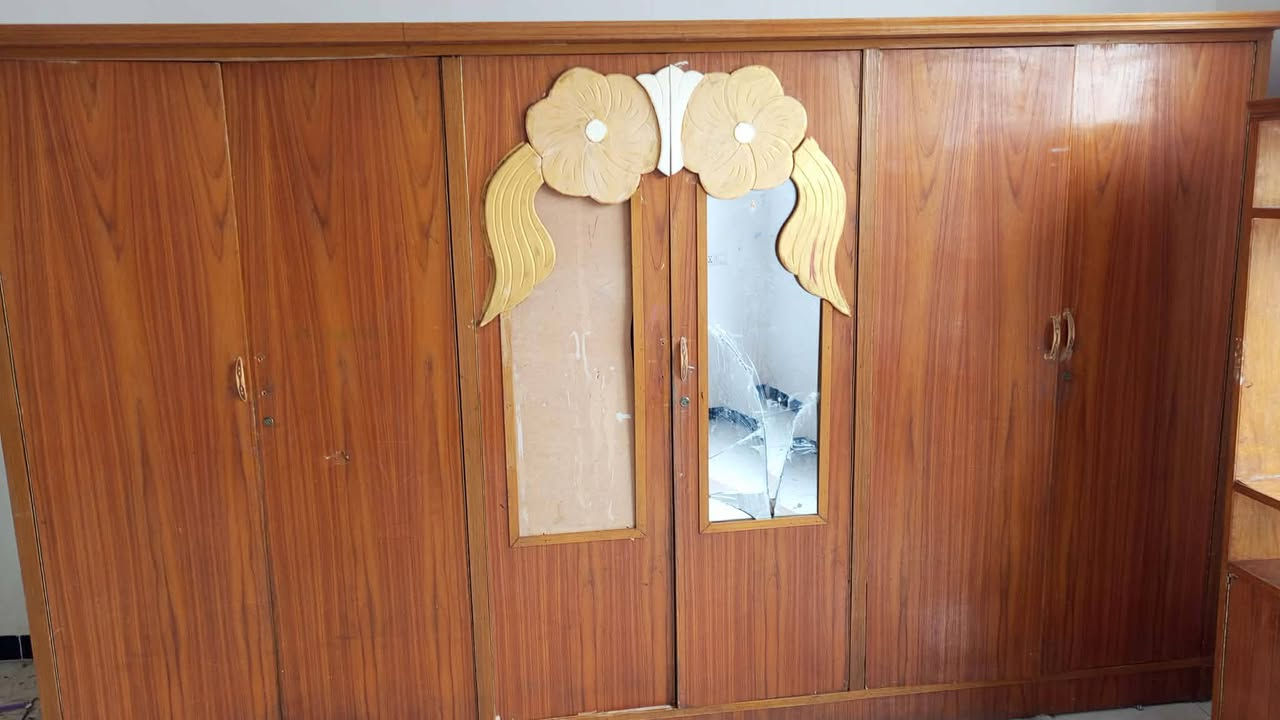 غرفة اخت الجديده للبيع السعر 250 وبيهة مجال ***********
