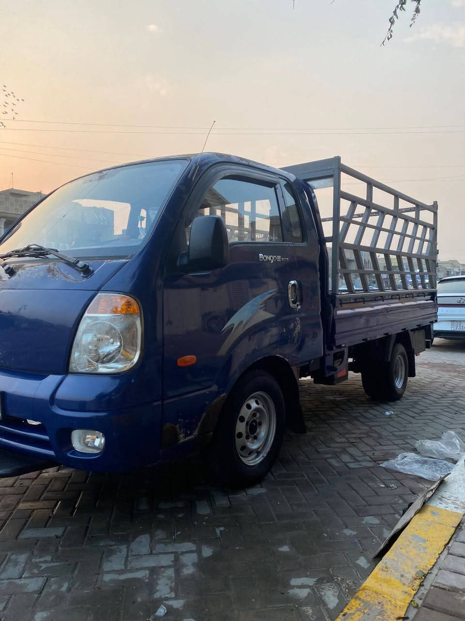 السلام عليكم  سيارةمكفولة ٢٠٠٩ للبيع اي استفسار  ***********
