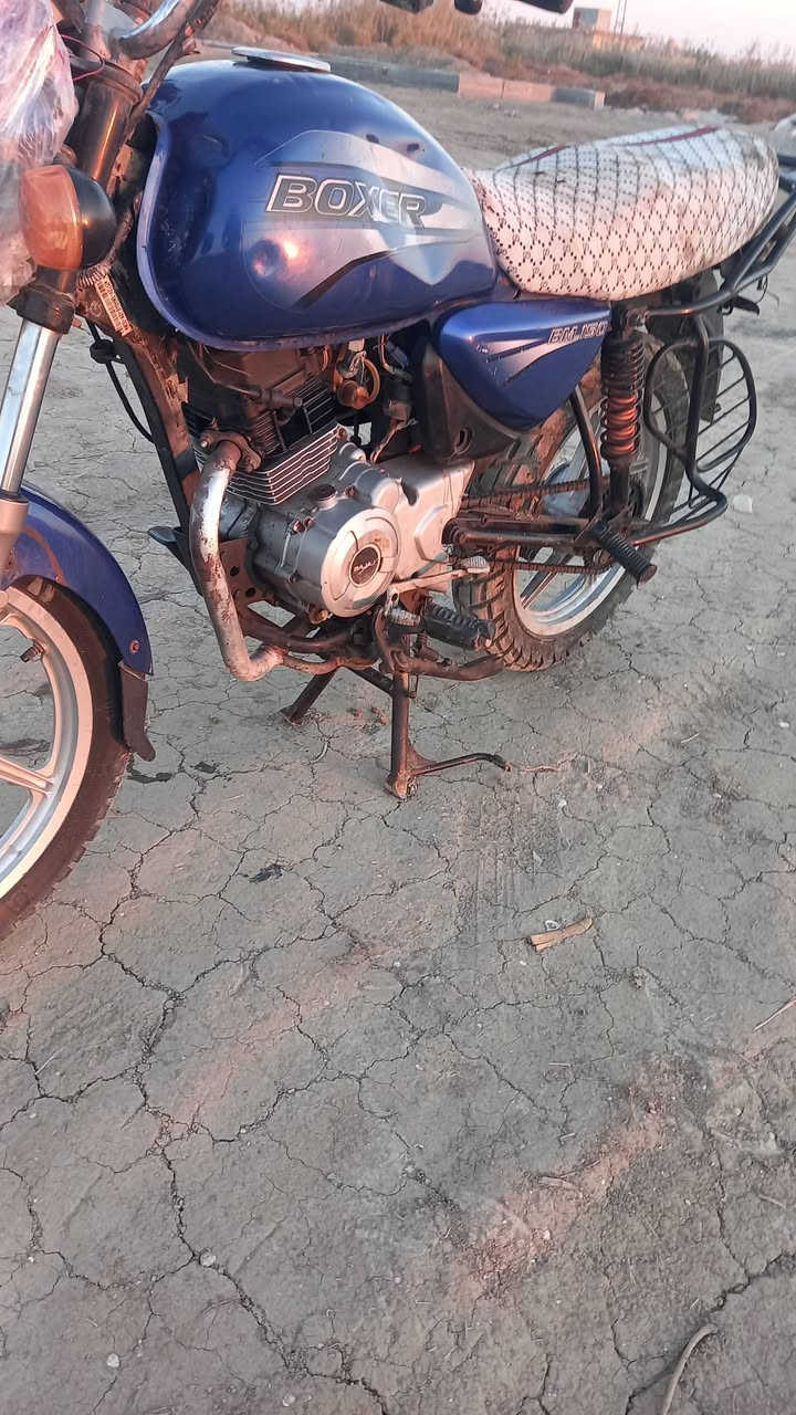 بوكسر مچفتة توهى وراق صولي موديل 2018 ناصرية رفاعي سعر 450 وبية مجال اني مكلف بل نشر هذ رقم صاحب درجة ***********
