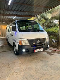 نيسان2010للبيع فقط سياره.رقم بغداد نكليزي سنويه30 كير وكسن وكهرباهيات ...