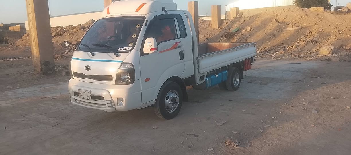 كيه فحل موديل 14 كير ومكينه توه شاتهن السعر120 بيه مجال العنوان بصره حي بغداد شارع  لمكاتب محور تاير 14 تانكي120 الكاسحه  مو وياه***********
