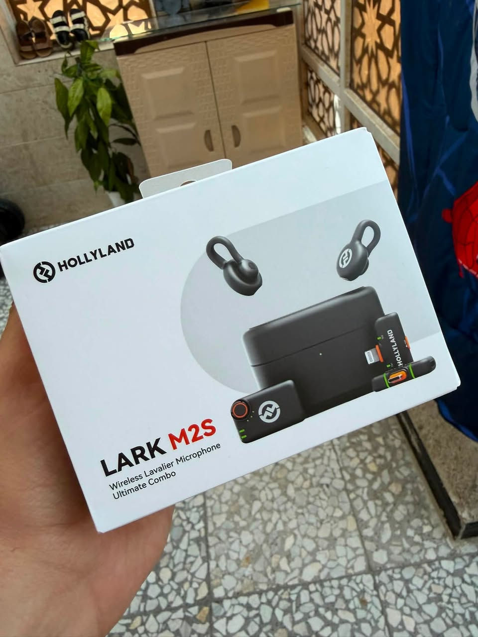 السلام عليكم…. كاميرا SONY A7III للبيع

الكاميرا استخدام شخصي  ونظافتها ٩٩٪؜ مابيها ولا شخط✅

وياها عدسة SONY 50mm وكل ملحقاتها كاملة✅

 كارتونة الكاميرا وكارتونة العدسة هم موجودة 

وجنطة كتف وياها ✅

الشتر مالتها 2,555 ✅

مايك صارلي ٣ ايام مشتري وموجود الوصل مالته من قرطاج✅

ورام ليكسر 128 G✅

متواجد فقط اتصال وواتس. ***********

سعر الكامره مع العدسه  مليوم و650 الف✅
 
المايك ماخده ب١٣٥. ابيعه ب ١١٥ ✅

الرام ماخده ب٧٠ الف ابيعه ب ٥٠ الف✅

متواجد فقط اتصال وواتس. ***********✅

مكاني بغداد المشتل✅
