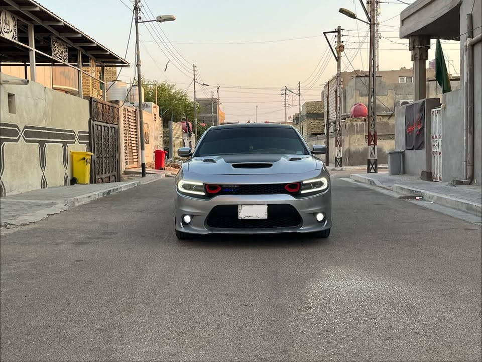 سلام عليكم من رخصه الادمن ( البيع دوج جارجر  R/T2015 اصل اصل رقم بصره مشروع وطني تحويل ثاني يوم باسم المشتري سنويه جديده السياره وارد كندي مكفوله ضربه وتبديل وايرباك بيه قطعتين كلير فقط والباقي مكفول السياره جاهزه من كلشي وجديده
مواصفات السياره 
1/ مكينه وكير 5700 
2/ كشنات حضن جلد احمر 
3/ كامرا خلفيه 
4/كير طياره 8 نمر 
5/ حداديه امامي خلفي 
6/ ويل 20 مع تخم تاير 
7/ حساسات خلفيه 
8/شفتات ستيرا 
9/ تبريد تدفئه 
السياره جاهز من كلشي مكينه كير والسياره كفاله من الضربه والتبديل كلهه بلاديه وجديده كلش  وسعره مناسبه ب ($158) اوبيه مجال الشراي يتصل وبلخدمه وباقي التفاصيل الاتصال على الرقم (***********)  
مكاني ( البصره) ولعلم الصور حديثه والسياره احلا من الصوره
