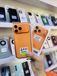 يتوفر الان 17 برو ماكس تك خط نسخة ZAA بطارية 100 مشحون 57 مره مع المحل...