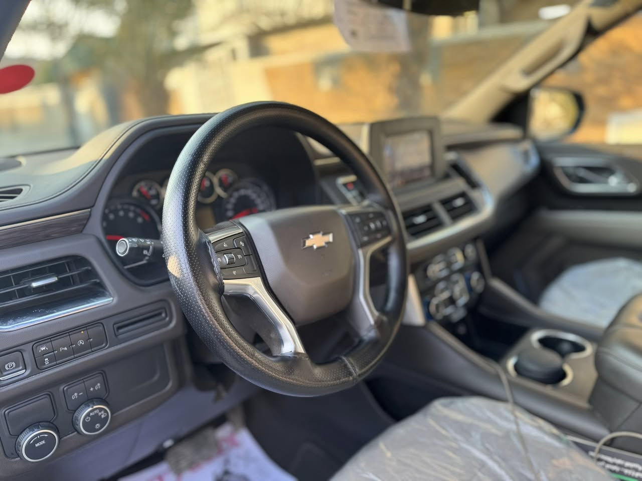 السلام عليكم للبيع تاهو ls مديل 2023 

السياره بيها بارد فقط بالباب الخلفي وبالجاملغ الامامي على كد شبر 

الباقي مكفول السياره وكاله المنصور 

ماشيه 40 الف مواصفات ls معروفه ميحتاج اذكرهن رقم بغداد بسمي 

بس الرقم مو وياها انطيك غير رقم 

السعر 435 ورقه وبيها مجال شي بسيط غير متواجد ع النت اتصل وتدلل *********** 

عنواني بغداد العامريه
