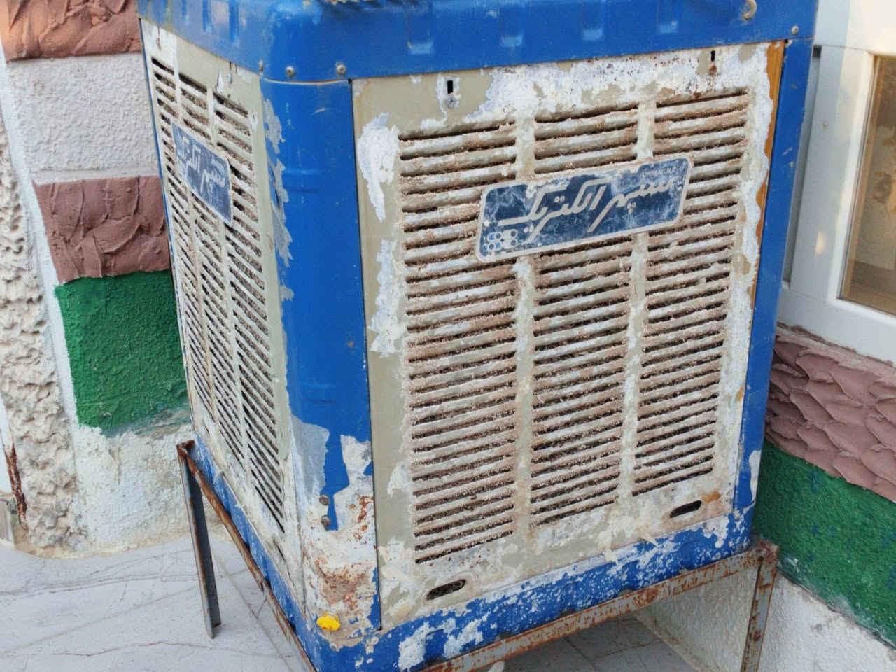 اللبيع 
دراجتين بدون عيب
مبدره شغال
دوشك نضيف
جسر علي عسكري ***********
