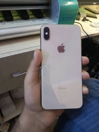 ذاكرة ٦٤ • بطارية ٨١ • شاشة مبدلة ومكسورة