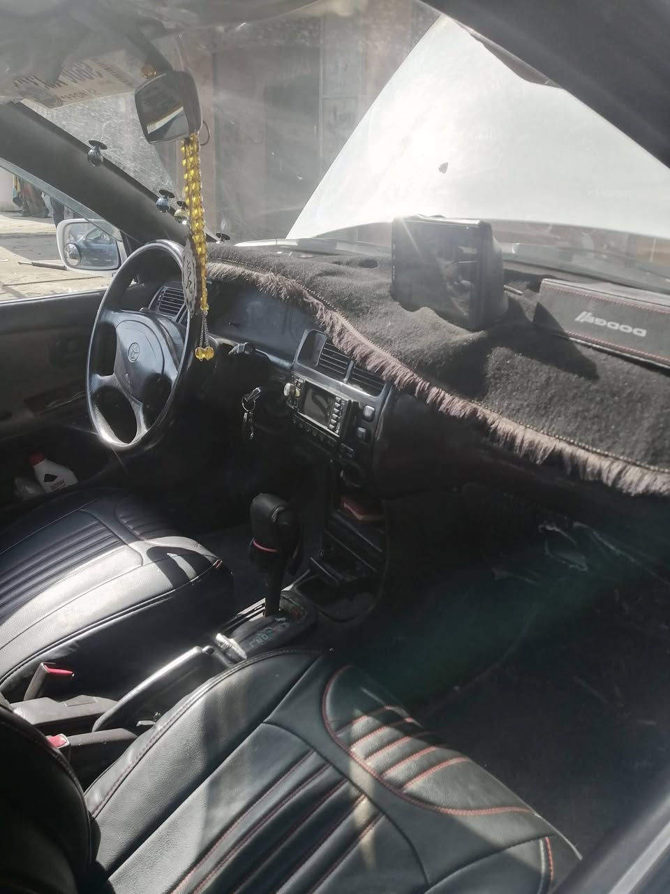 السلام عليكم 
#مكلف #بالنشر 
سيارة كورلا للبيع موديل 92 نظيفة مال بيت رقم نينوى انكليزي  شرط التحويل گير ومحرك إنظاف   السعر 58 وبيها مجال المكان نينوى القياره
***********
